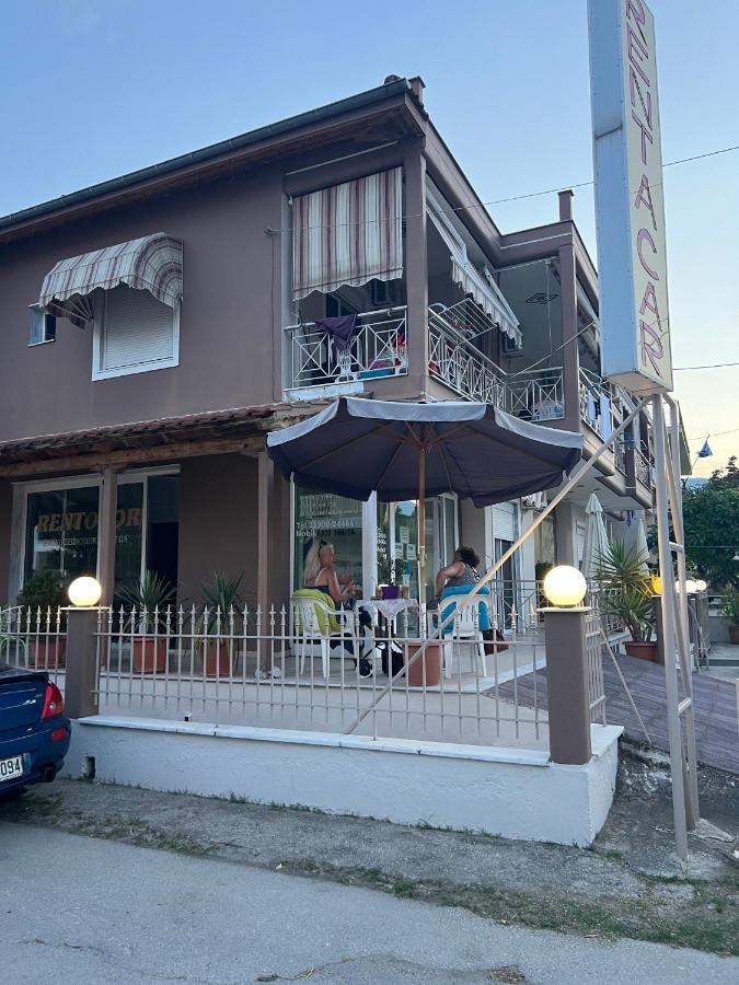 Vangelis Nea Vrasna Exterior photo